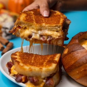 Butternut Squash Bread Bowl Soup Recipe | Twisted