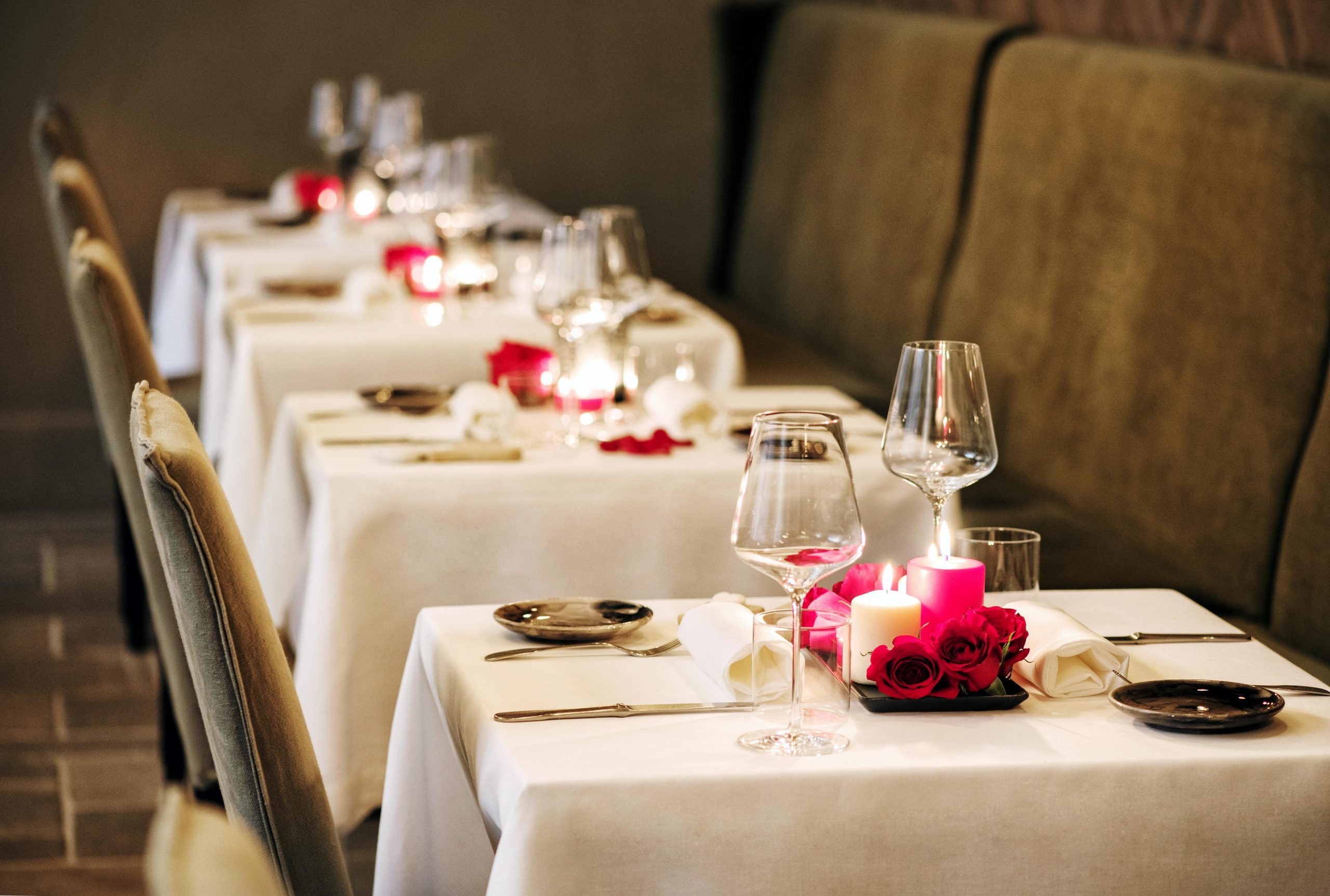 Romantic table settings