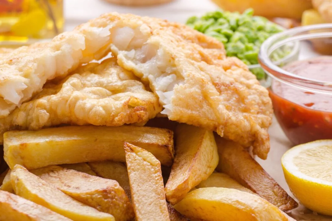 People are calling this ‘fish and chips’ from an American canteen a ‘crime’