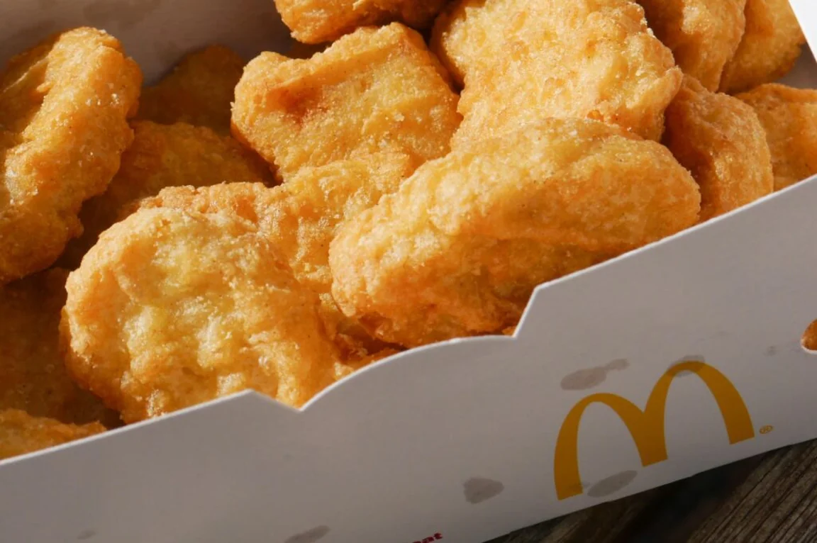 Man divides opinion by feeding vegan daughter chicken nuggets