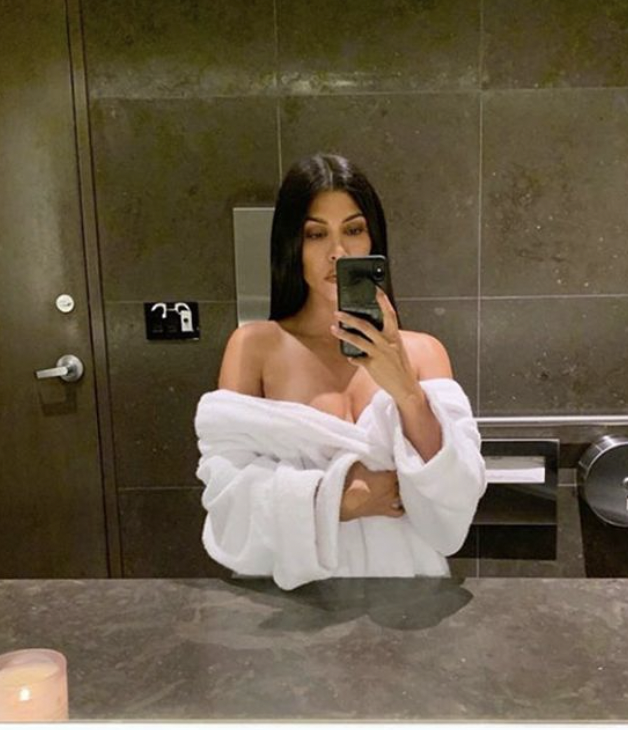 kourtney kardashian food bathroom picture