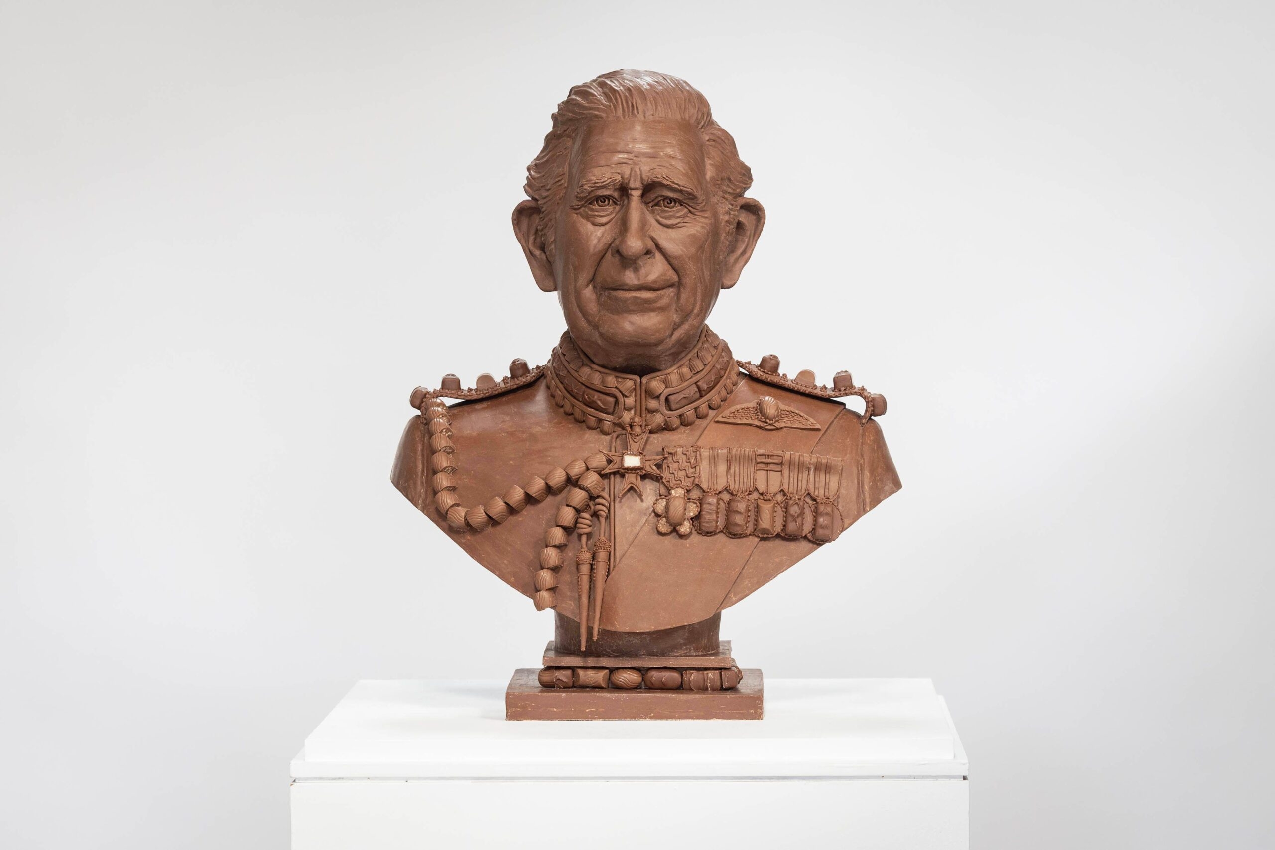 KING CHARLES CHOCOLATE BUST CELEBRATIONS