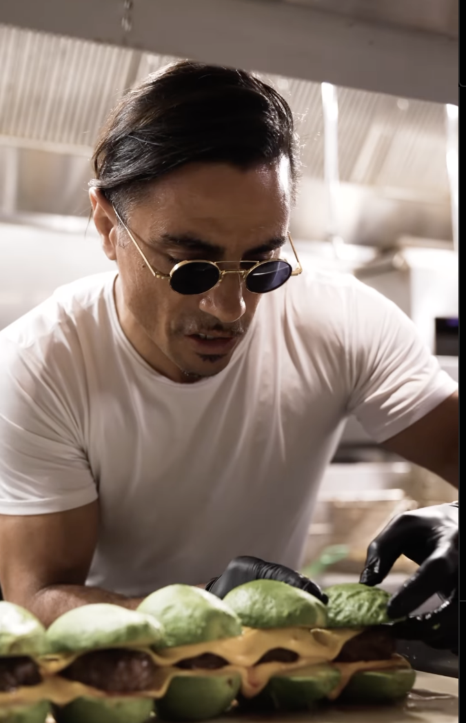 nusr-et salt bae avocado burgers