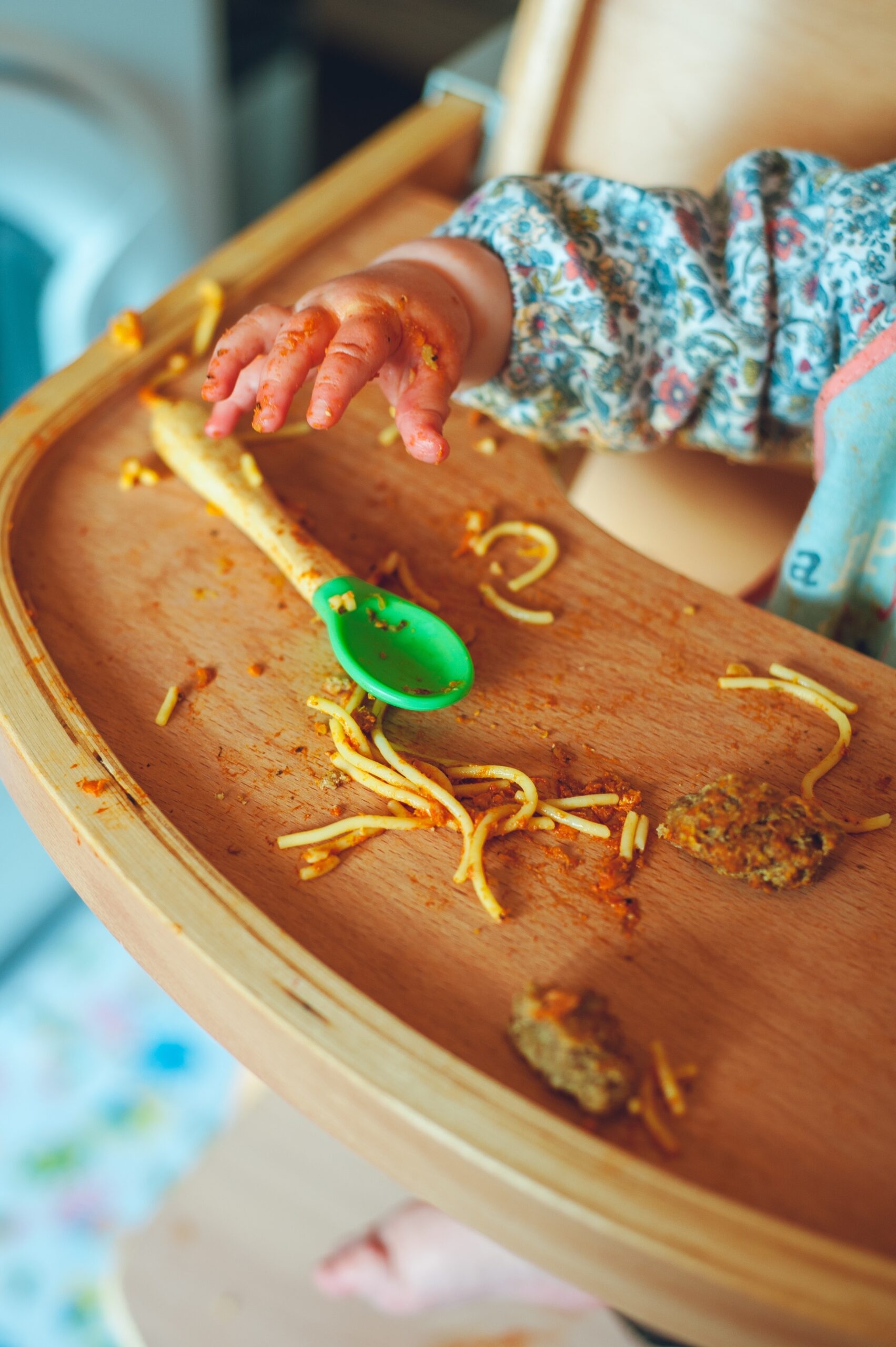 messy children banned restaurant mum 