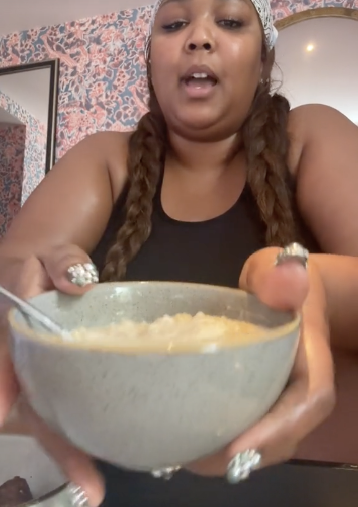 lizzo english breakfast tiktok sausage porridge