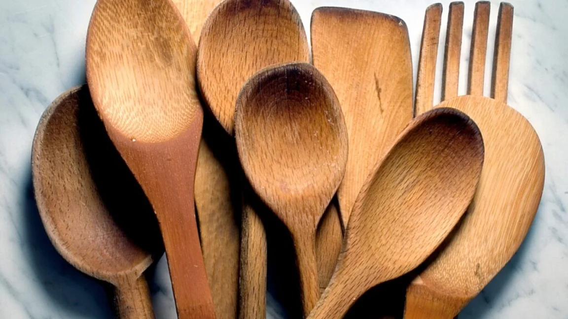 People are boiling their wooden spoons on TikTok to get rid of ‘dirt’