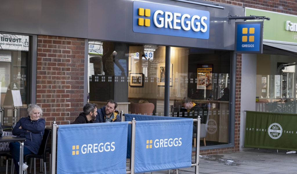 MONZO X GREGGS - sausage roll atm