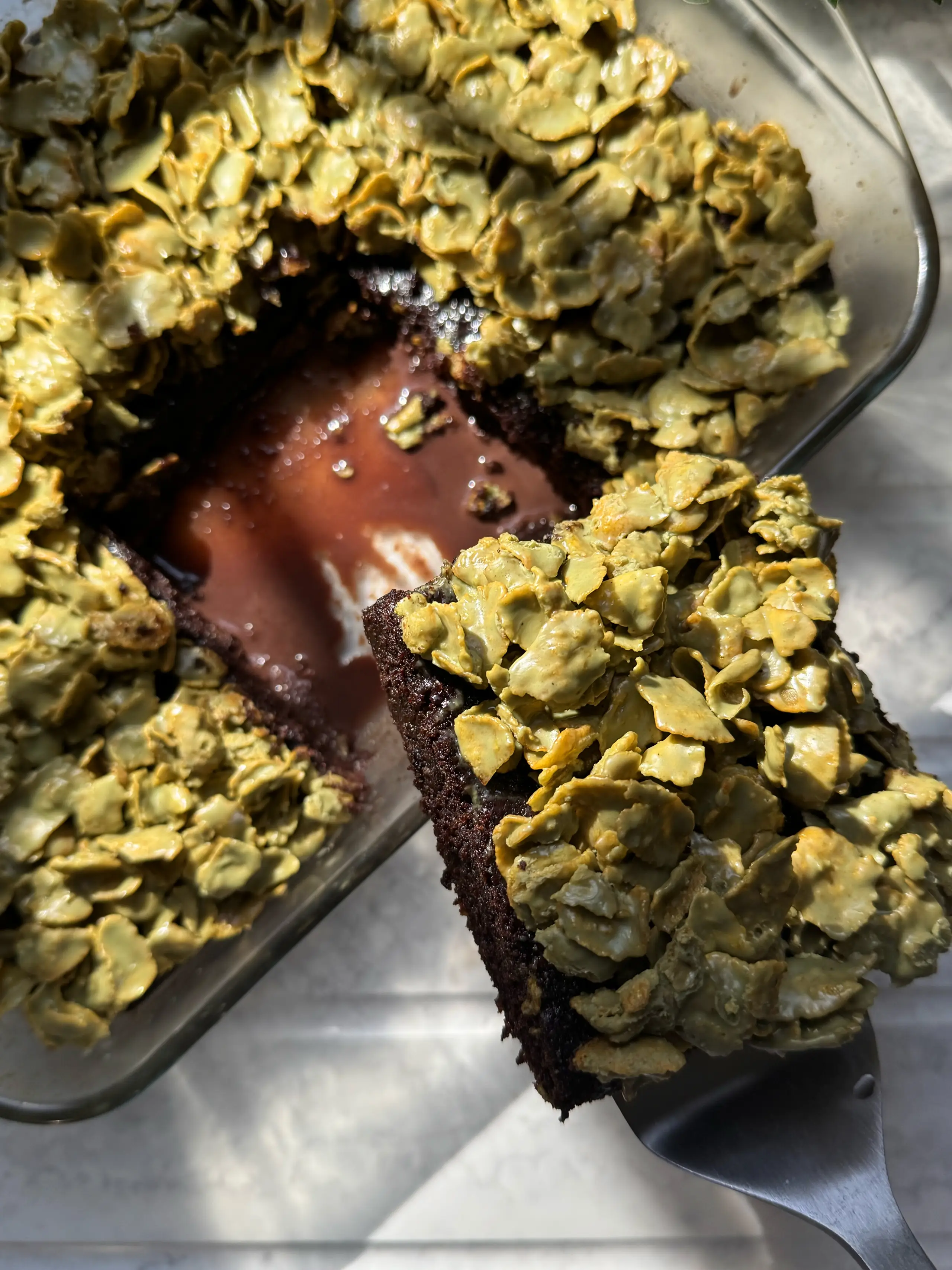 Pistachio Chocolate Crunchy Cake