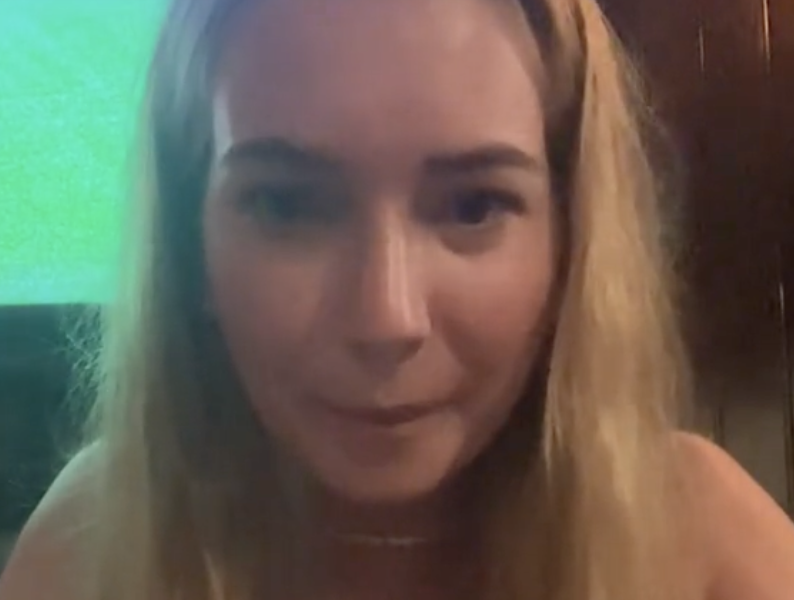 tiktok caroline cray allergies restaurant 