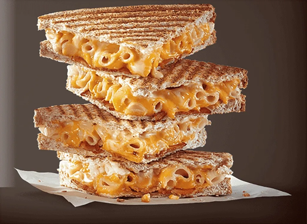 bacon-macaroni-and-cheese-toastie-mcdonalds.webp