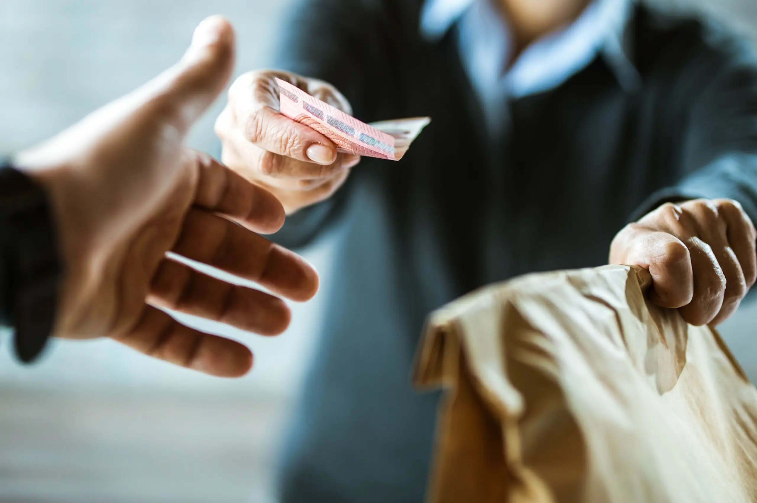 Customer sparks debate after sharing 'new rule' over tipping in restaurants