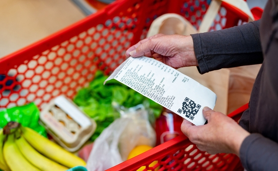 Gen Z girls 'don't want to be adults' after realising how expensive food is at grocery store