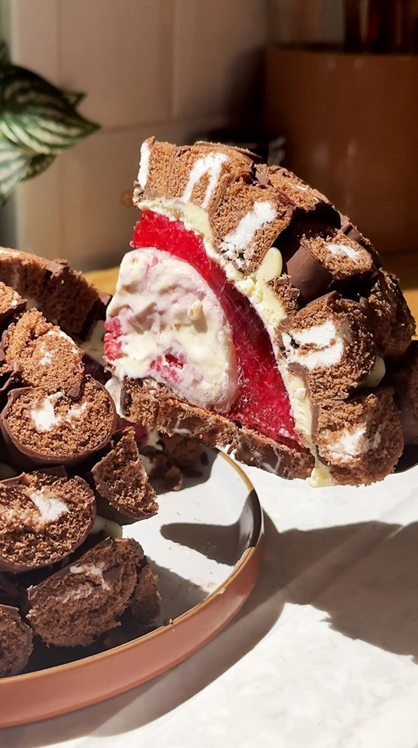 Mini Roll Ice Cream Bombe