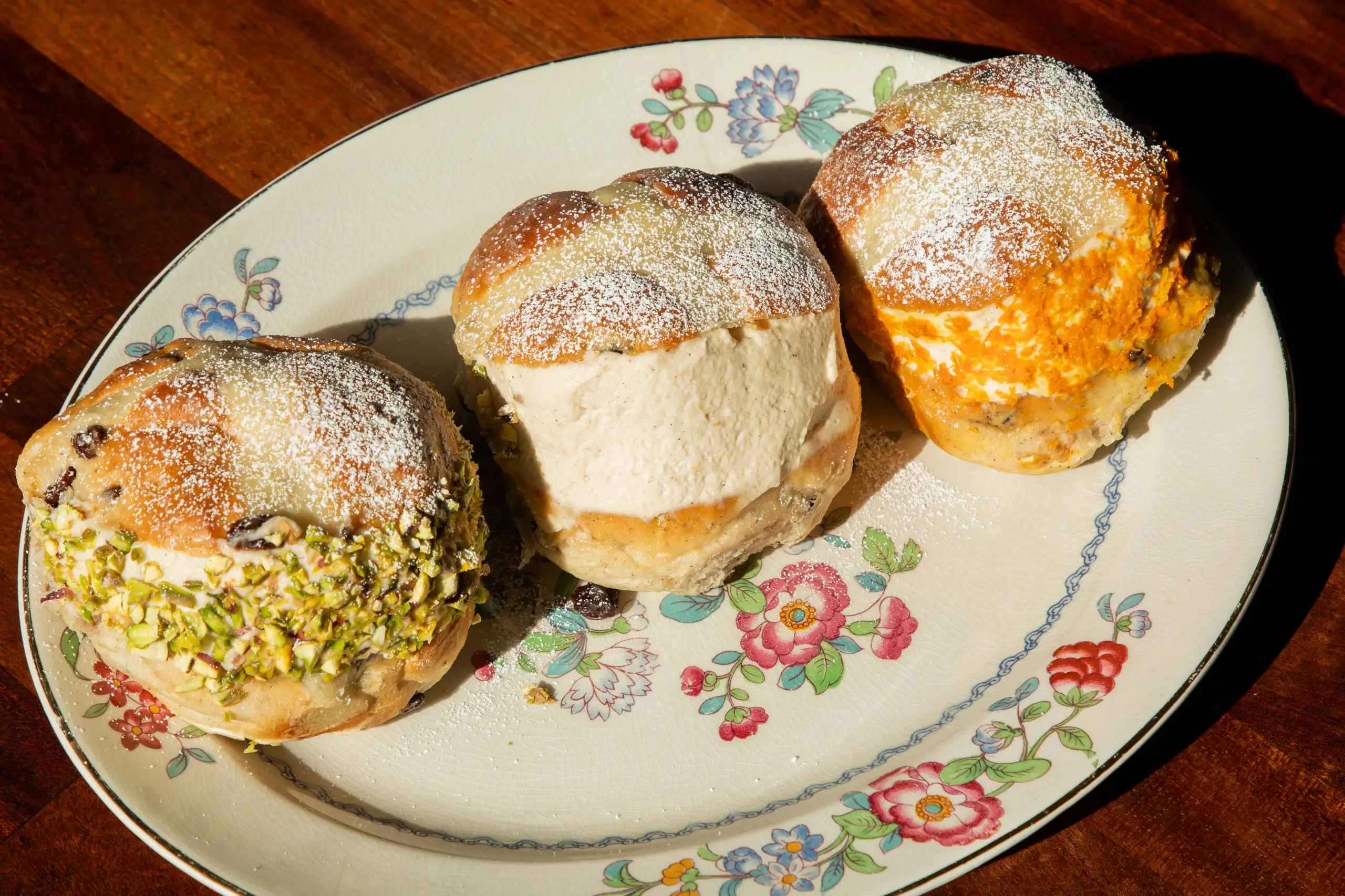 Hot Cross Bun Maritozzi 