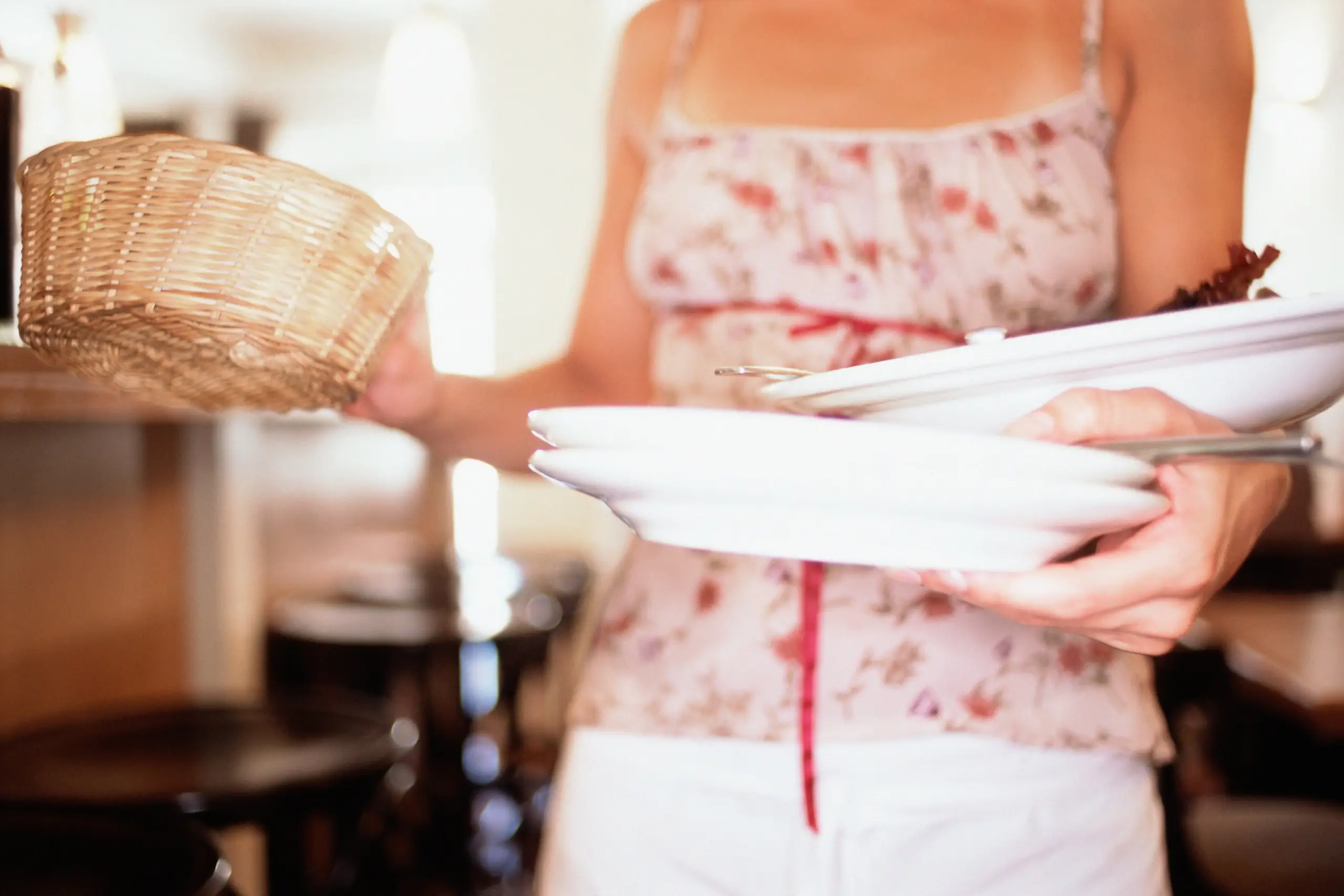 Server sparks debate by sharing how Gen Z leave their tables compared to boomers