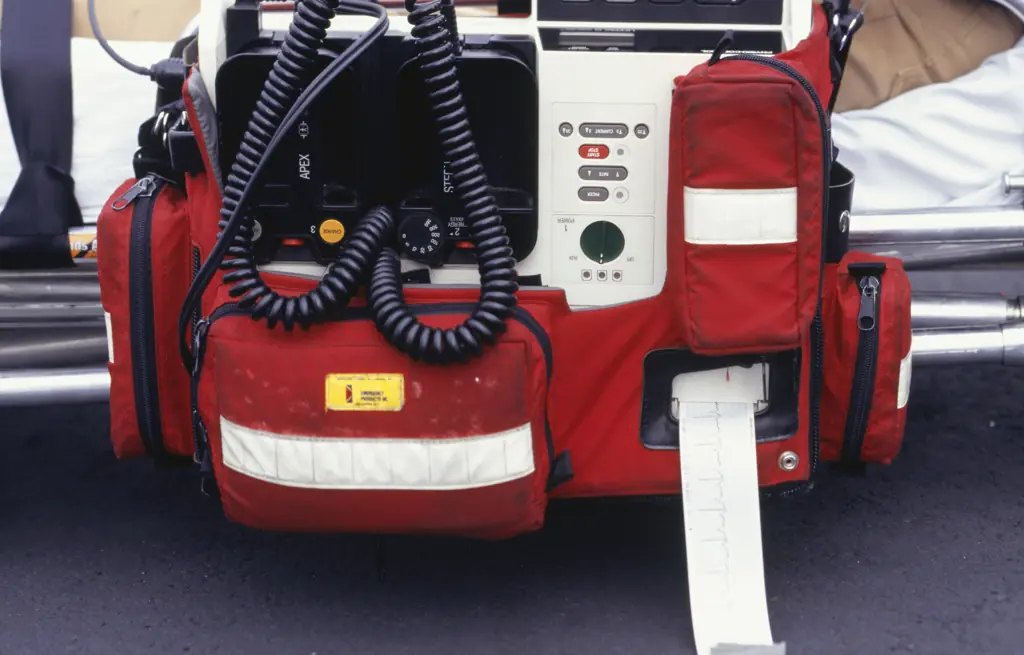 The lawsuit claims the flight crew was slow to respond and could not operate the defibrillator. Credit: Keith Brofsky / Getty