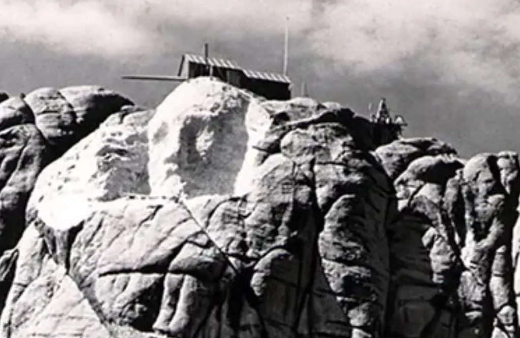 The original vision also featured a giant tablature. Credit: NPS