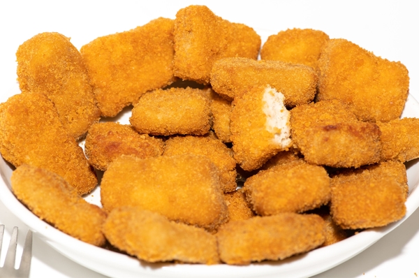 Vegan calls the police after friends give her chicken nugget when she's drunk