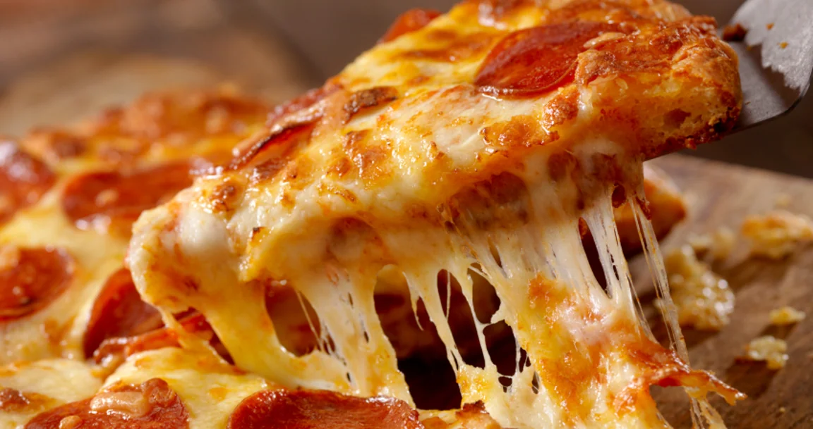 This pizza box is specially designed for eating pizza in bed