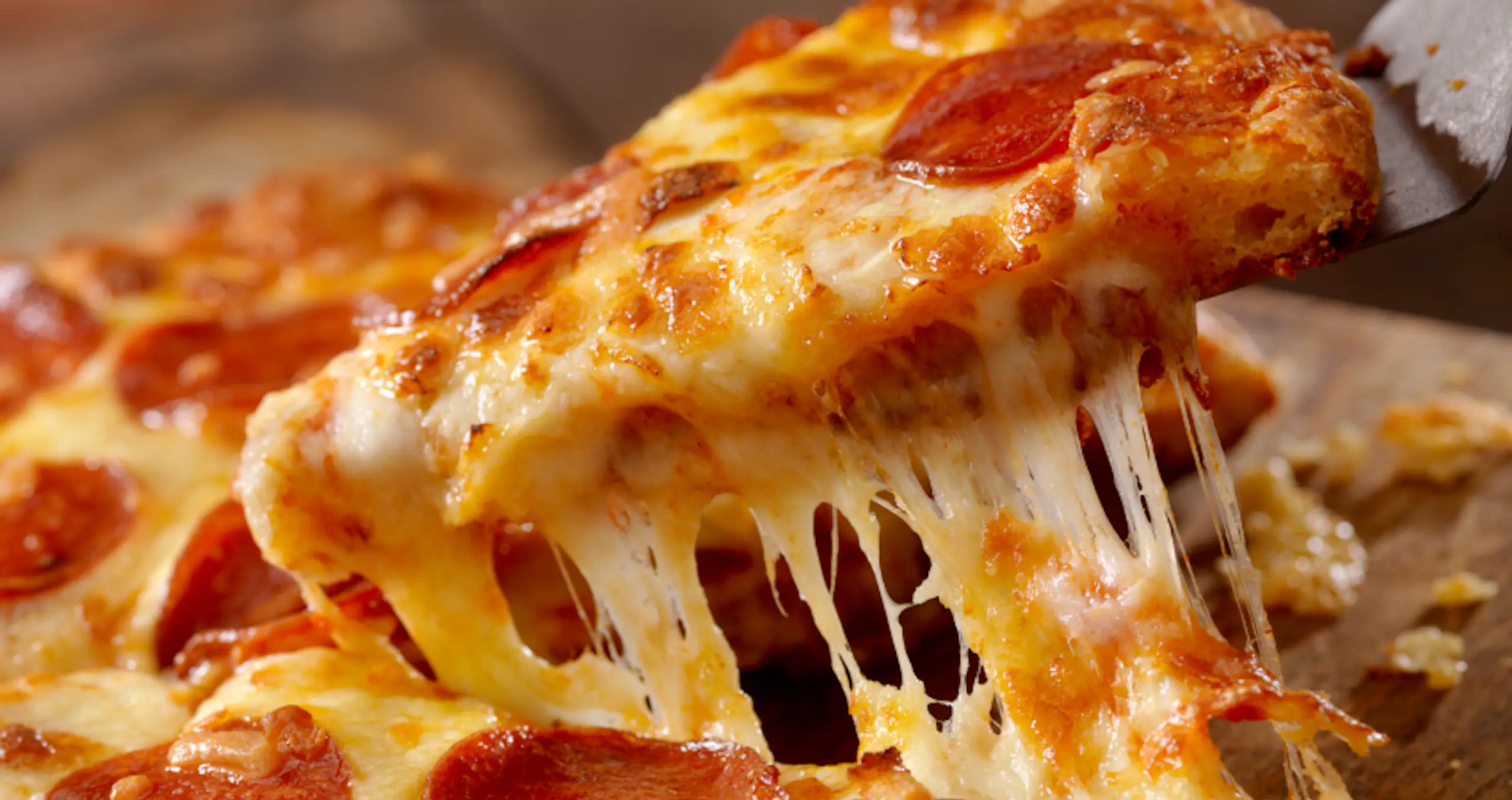 This pizza box is specially designed for eating pizza in bed