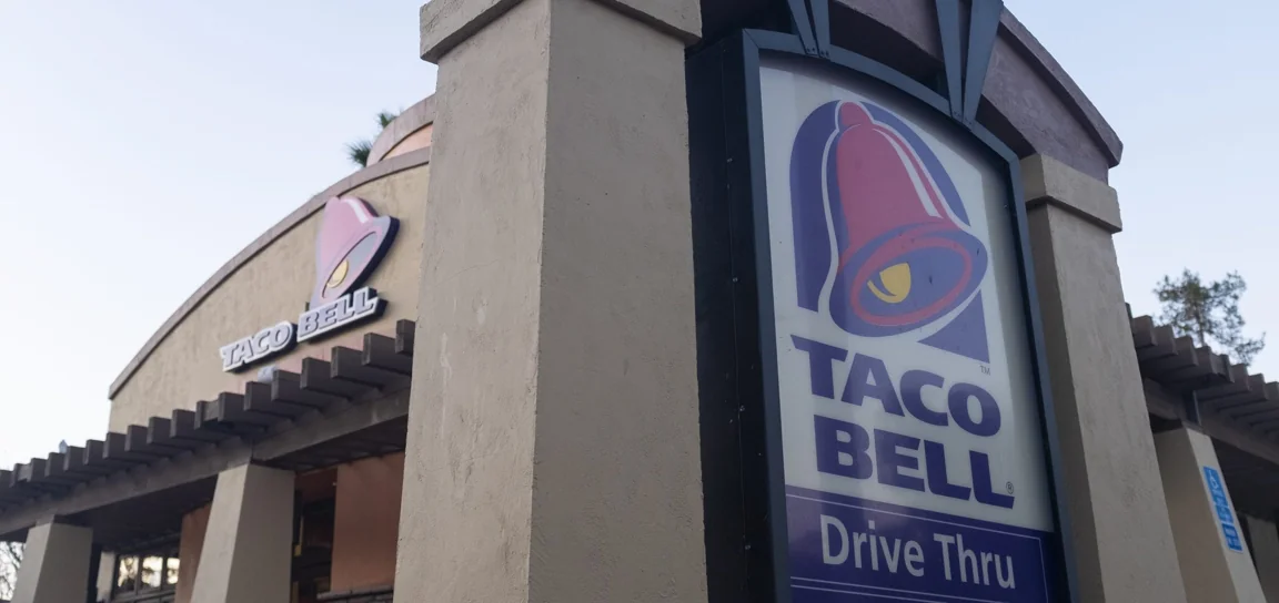 Taco Bell introduces huge 9-inch “Triplelupa” stuffed with three flavours of taco