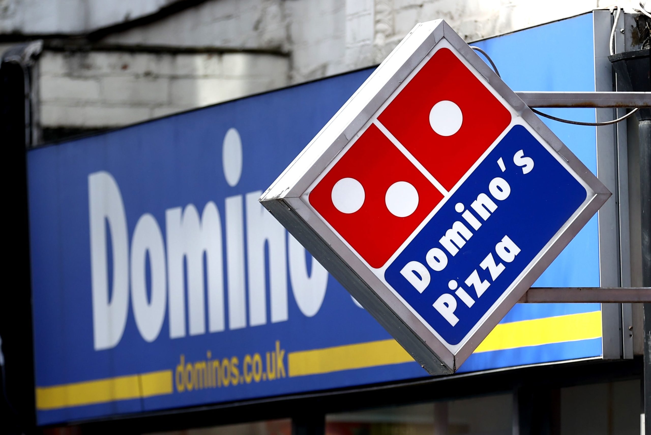 What is better, Domino's or Pizza Hut?