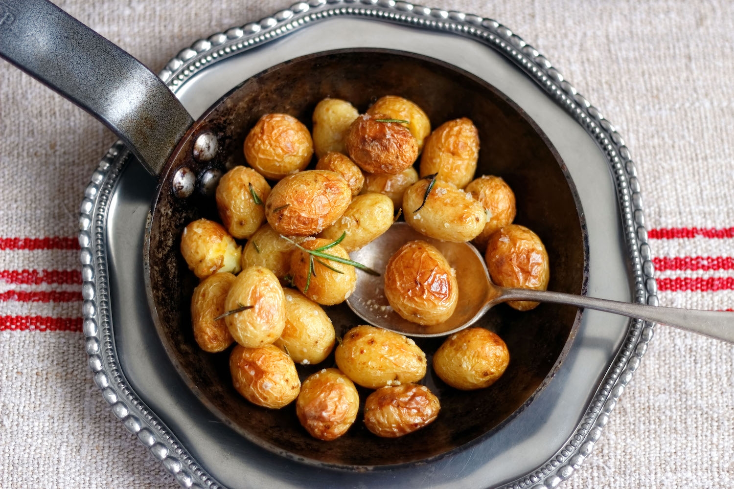 how to make roast potatoes crispy (Credit: Pexels)