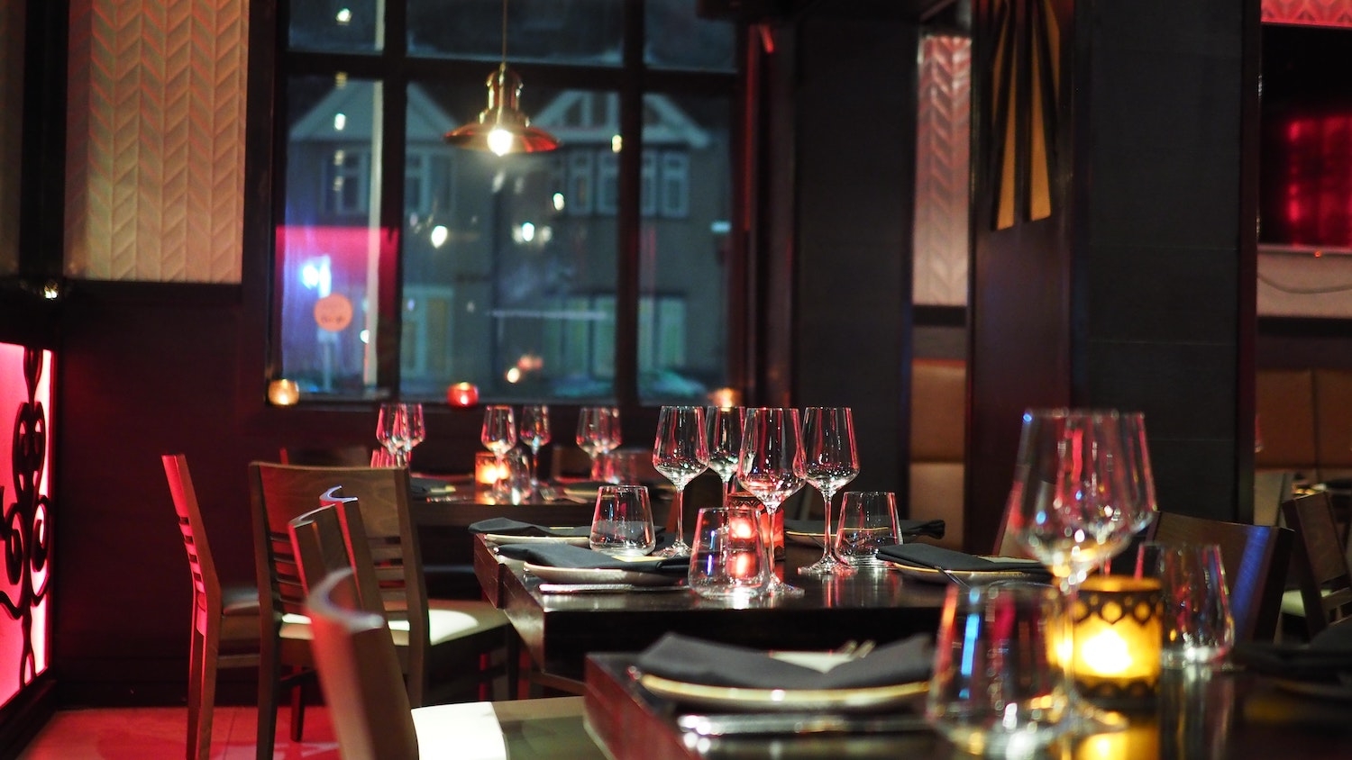 fine dining restaurant (Credit: Pexels)