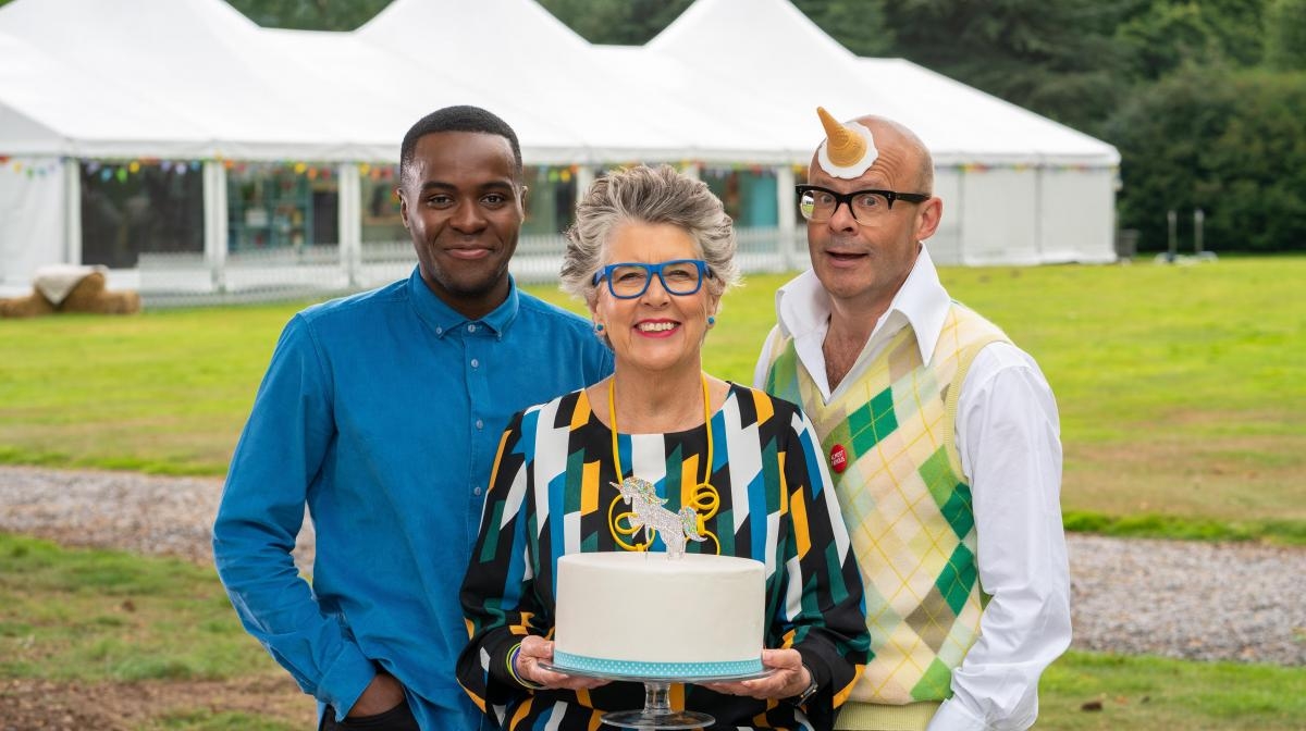 Is Junior Bake Off presenter Harry Hill a doctor?