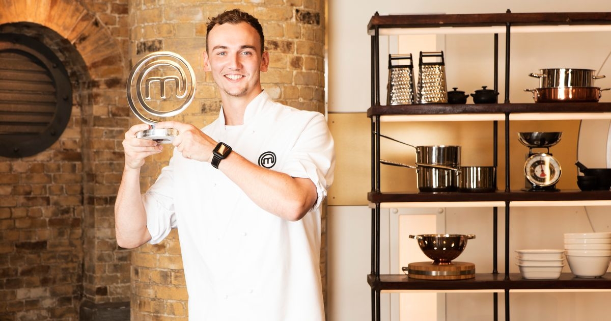 What do MasterChef: The Professionals winners get?