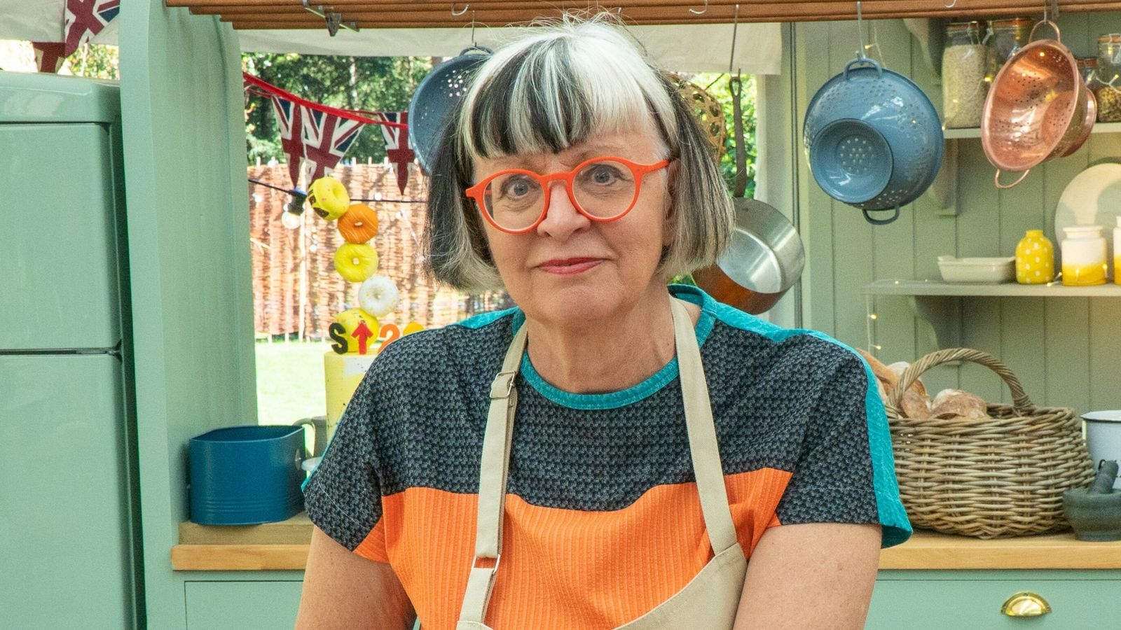 Philippa Perry Bake Off 2021