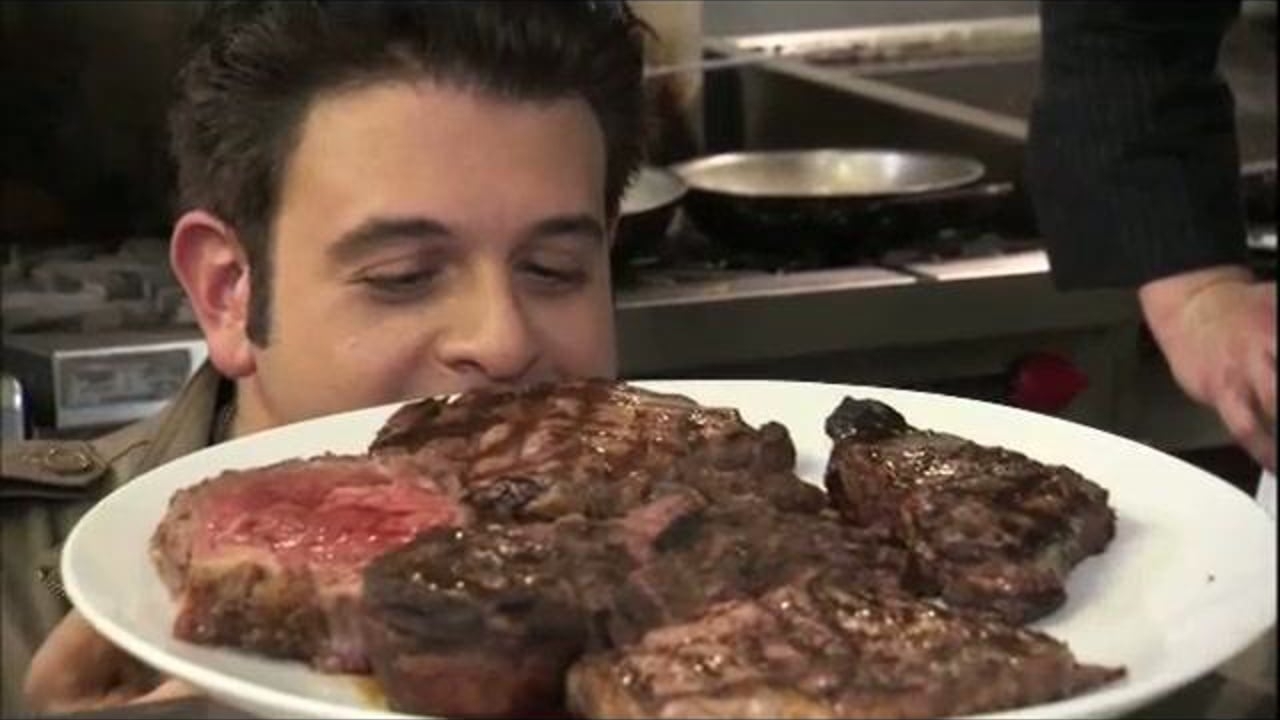 Adam Richman Man v. Food (Credit: Food Network)