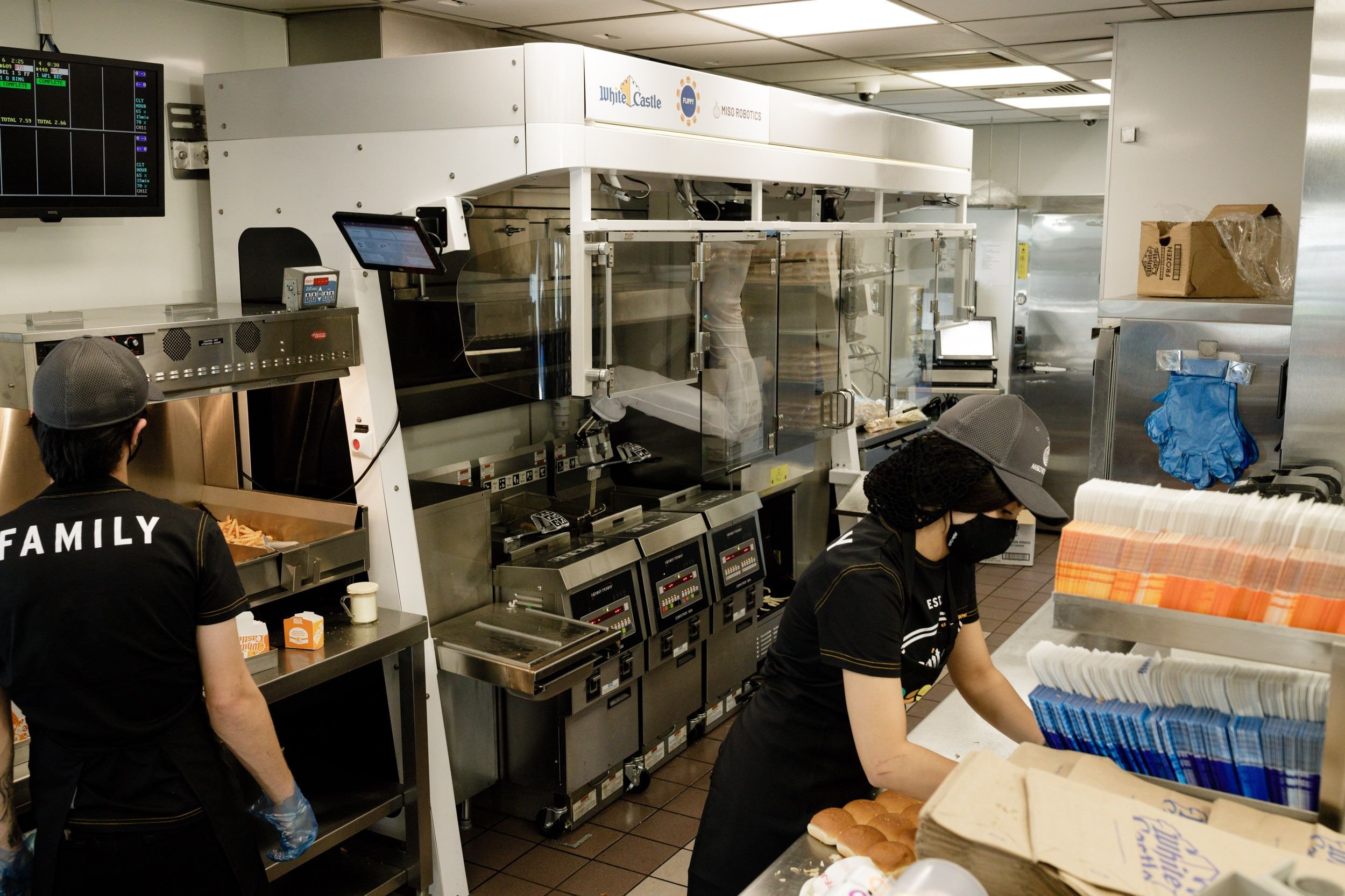 flippy white castle robot aI
