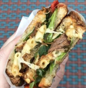 mac n cheese sandwich