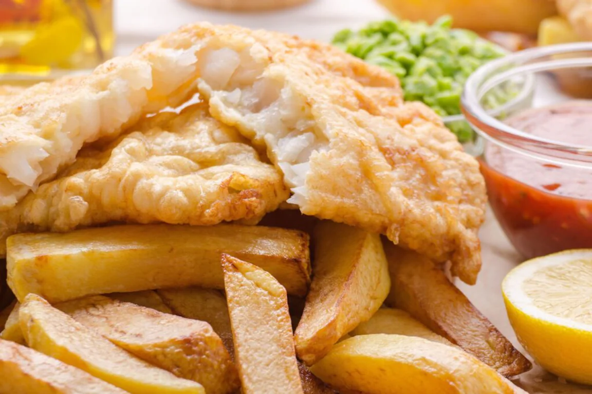 People are calling this ‘fish and chips’ from an American canteen a ‘crime’