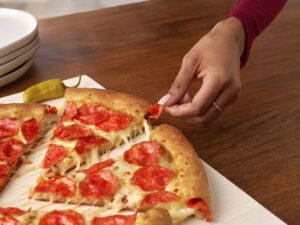 papa johns pepperoni stuffed pizza