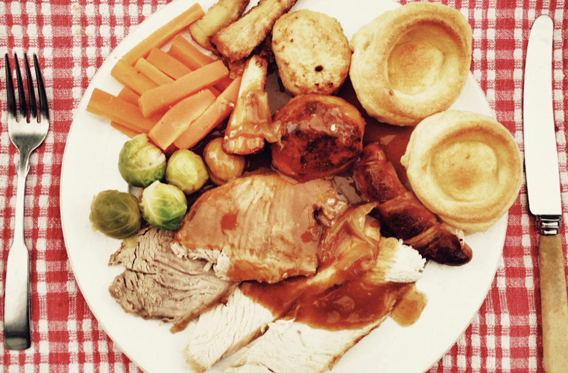 London cafe serves Christmas dinner for breakfast