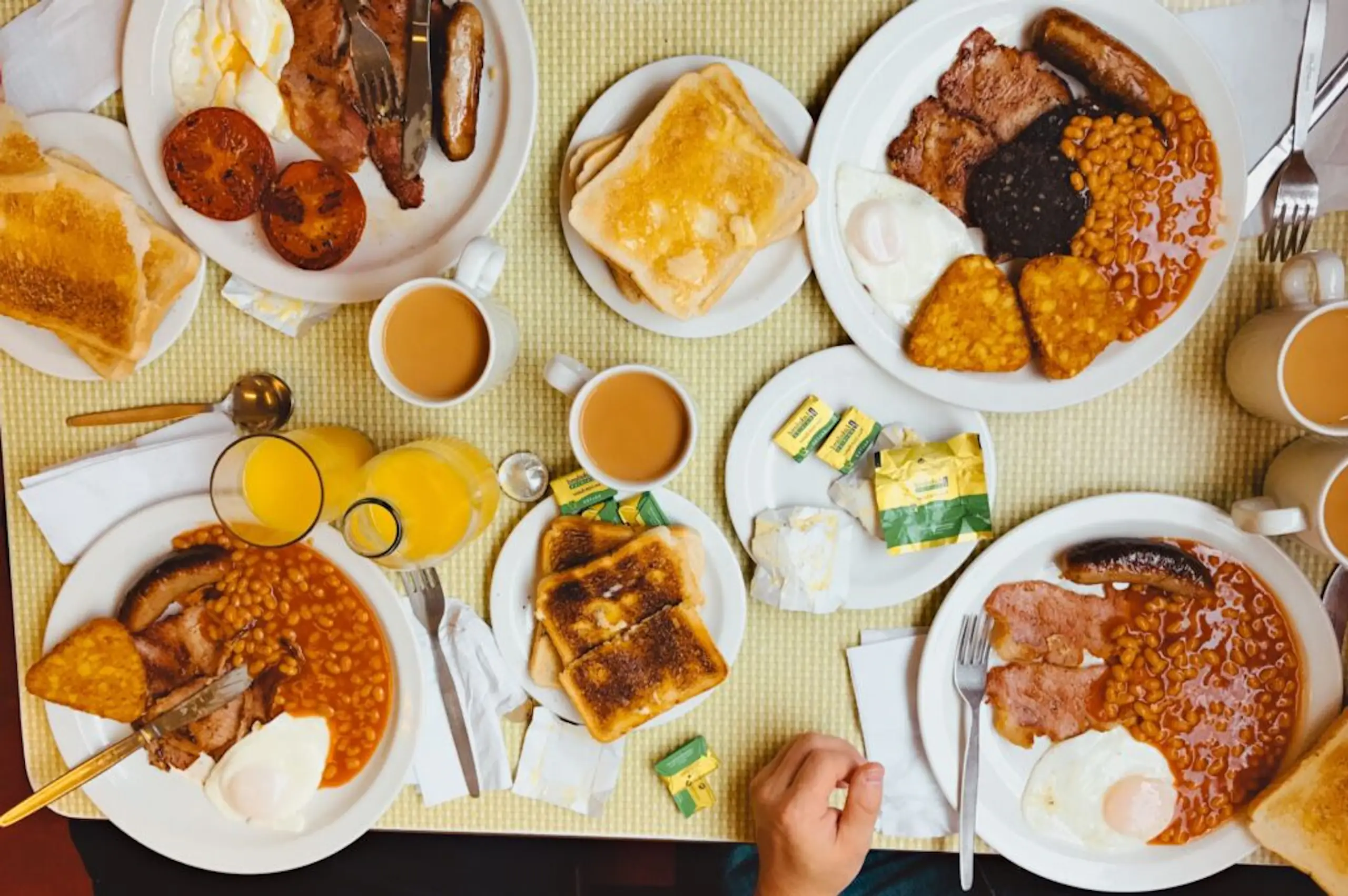 Experts say hash browns don’t belong on a Full English